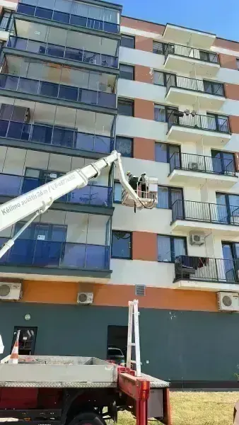 Langų valymas — nuotrauka 3