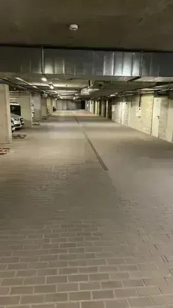 Automobilių parkingų valymas — nuotrauka 1