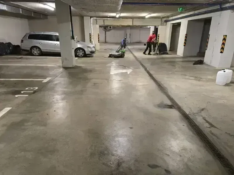 Automobilių parkingų valymas — nuotrauka 4